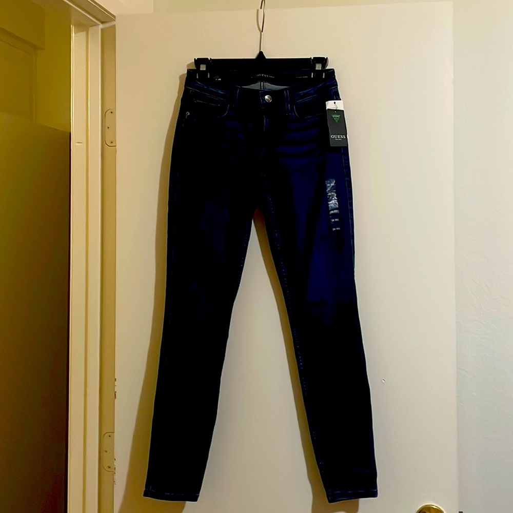 GUESS JEANS